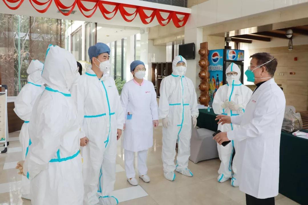 到留觀點去！8名醫(yī)護人員主動請纓到防疫一線