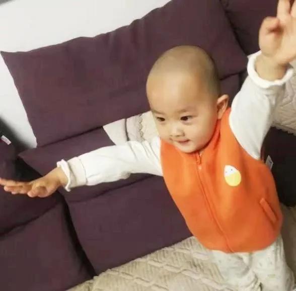 【戰(zhàn)“疫”日記】媽媽，請抱抱我！