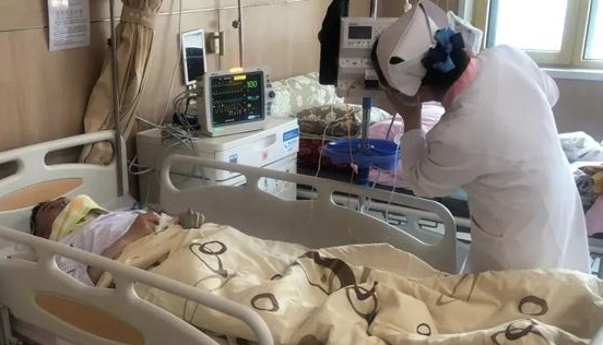 陽光網(wǎng)—西安國際醫(yī)學(xué)中心完成一例高難度腫瘤切除頸椎重建手術(shù)