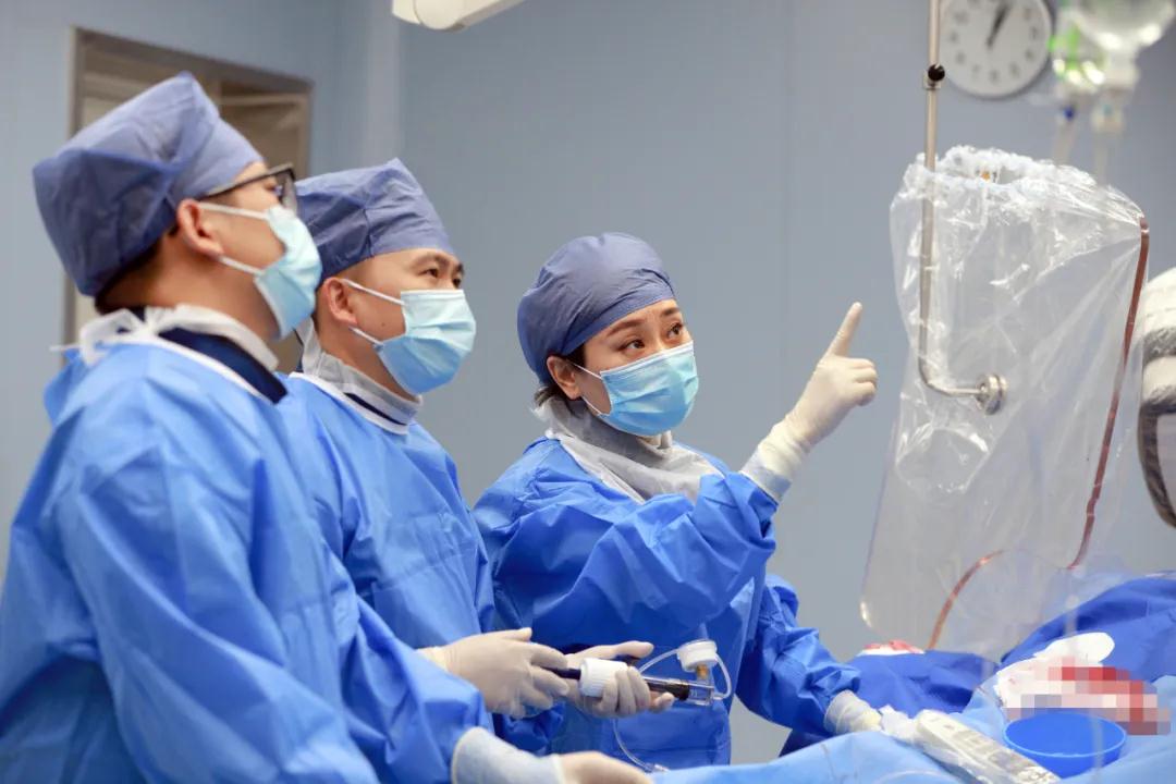 60分鐘打通“心路”！小伙子沖進(jìn)診室，激動(dòng)地說：我可找到你了！