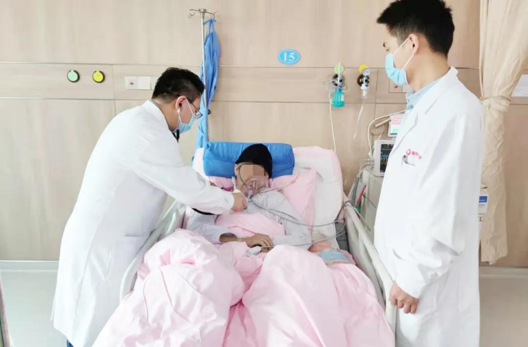 這個(gè)冬天，在這里有一群人溫暖著我