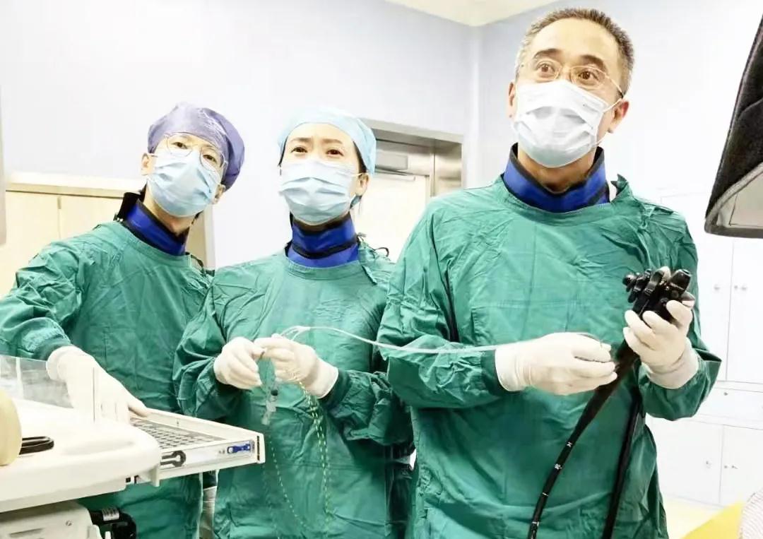 “超級(jí)微創(chuàng)手術(shù)”取出結(jié)石！ 87歲老人轉(zhuǎn)危為安