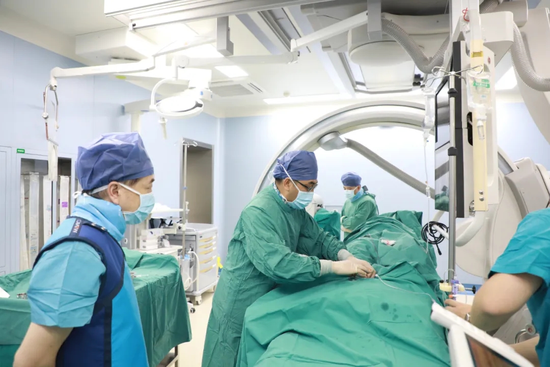 五一勞動最光榮｜向佑護(hù)健康的白衣天使致敬！