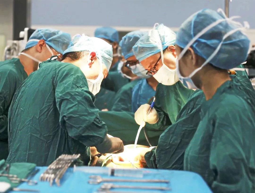 60歲女性，腹圍持續(xù)增大似懷孕10月，原因究竟為何？