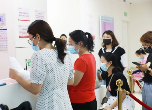 不掛號，解決多個問題，多學科MDT聯(lián)合門診讓更年期女性少跑腿，更安心！