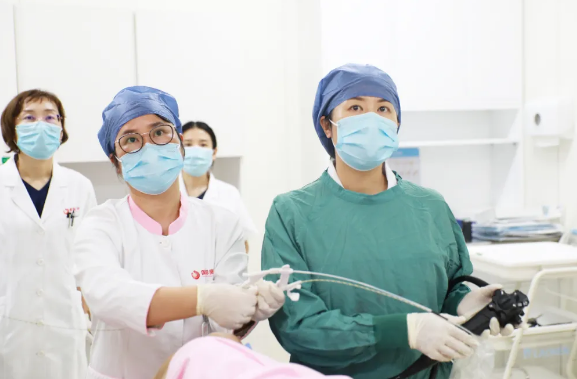 闌尾炎一定要做手術(shù)嗎？創(chuàng)傷小、無疤痕……來看看這個安全有效的內(nèi)鏡治療方法