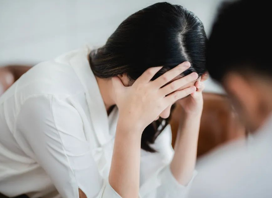 沒食欲、睡眠差、全身乏……這些“長新冠”癥狀有可能是心理疾病撥打96999-3可免費(fèi)咨詢