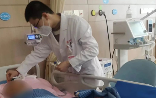 危急重癥、“大白肺” 90%以上恢復良好，他們?nèi)绾巫龅降模?>
				             </a>
                <div   id=