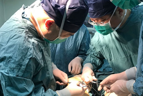 1700公里、27小時(shí)，從敦煌到西安，千里求醫(yī)、不負(fù)所盼！