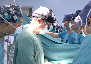 出生1天，草莓大心臟血管錯(cuò)位，醫(yī)生精雕細(xì)琢重獲“心”生