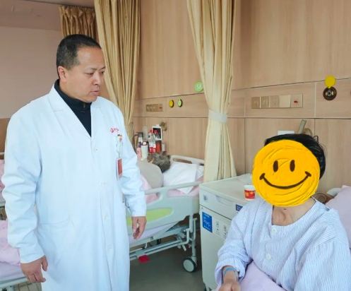 視力模糊、頭暈頭痛？專家：這項顱內(nèi)腫瘤檢查必不可少