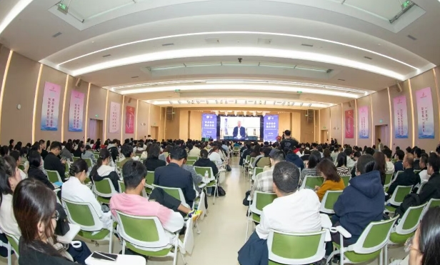 首屆中西醫(yī)結(jié)合腫瘤精準(zhǔn)治療精英論壇舉行 共繪腫瘤治療新藍(lán)圖