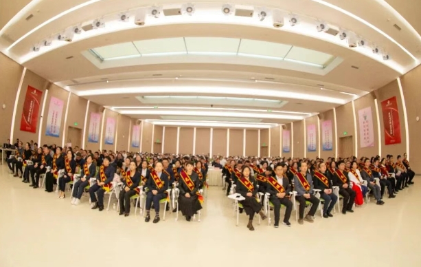 致敬每一位奮斗者！我院舉行2025年度總結(jié)表彰大會