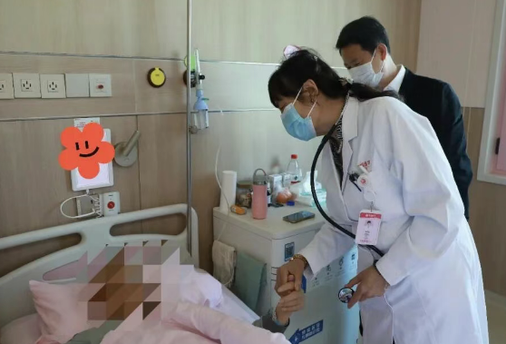 阿拉善盟?西安，7次跨省求醫(yī)：一位82歲老人的“信任投票”